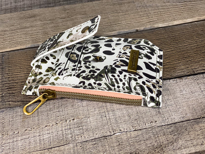 Animal print small pocket pal wallet zipper view. 